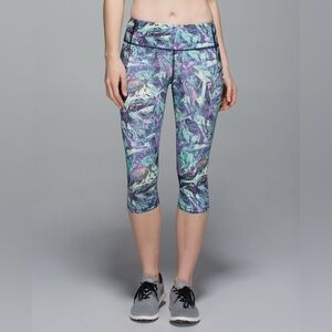 Lululemon Run: Inspire Crop II *All Full-On Luxtreme